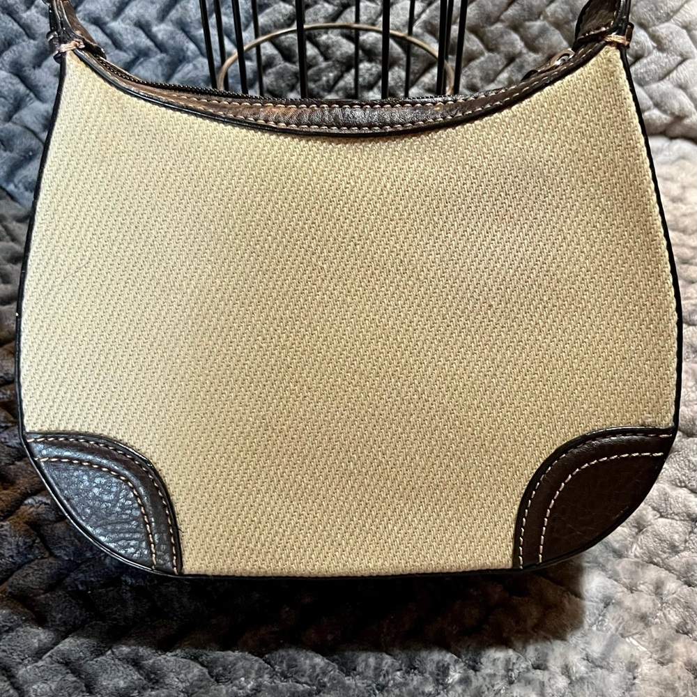 Elegant Etienne Aigner Tan and Brown Women's Shoulder Bag. - Picture 4 of 12